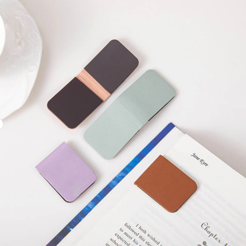 Bookmark Magnetic Clip - ที่คั่นหนังสือแม่เหล็กหนังพรีเมียม รูปทรงสี่เหลี่ยม DIY ตัวช่วยติดตามการอ่านหนังสือ ที่คั่นหน้าหนังสือดีไซน์หรูหราสำหรับนักอ่าน