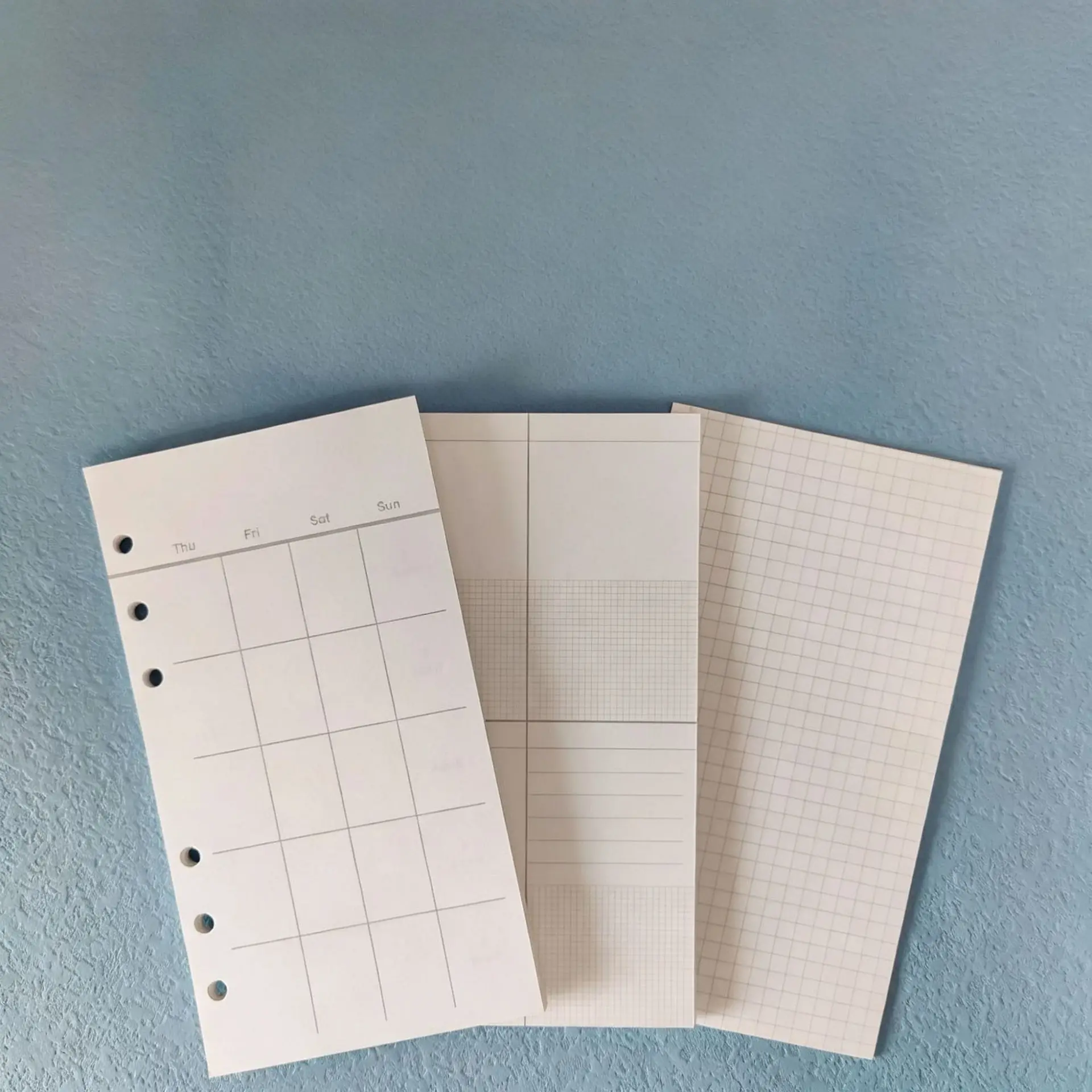 Notebook Dotted A5 - A5 A6 A7 สมุดโน้ตแบบหลวมสีดำขาวสำหรับงานฝีมือ พร้อมไส้กระดาษแบบสันเกลียว กระดาษด้านในมีเส้น